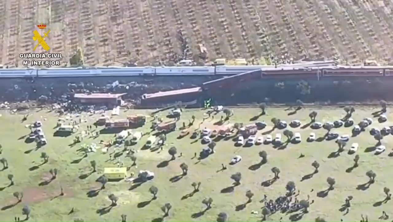Choque de trenes en Toledo: al menos 64 muertos y más de 179 heridos, según el Gobierno regional