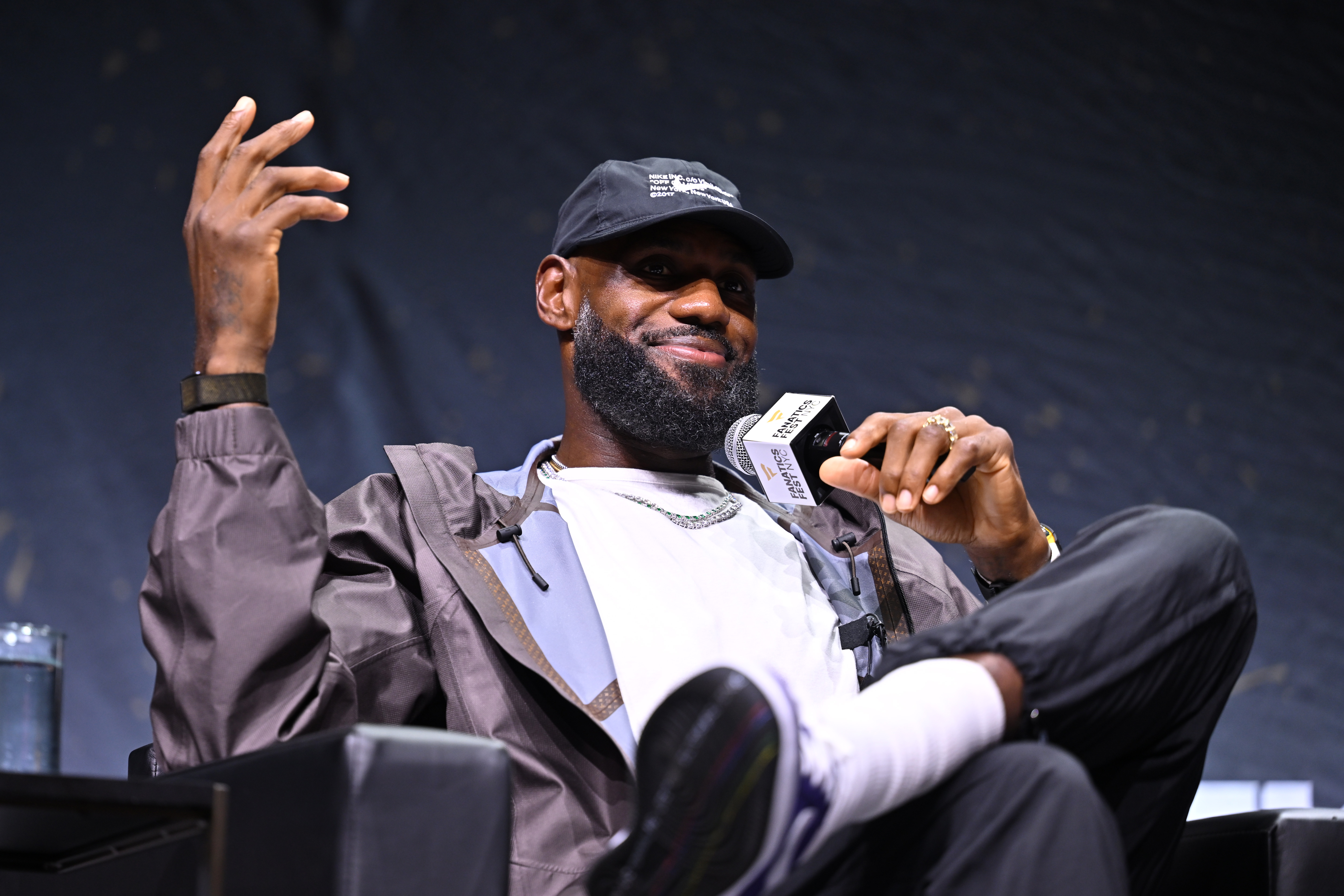 "Bron decide HOY" 👀 — Patrick Beverley encendió las redes con este rumor sobre LeBron