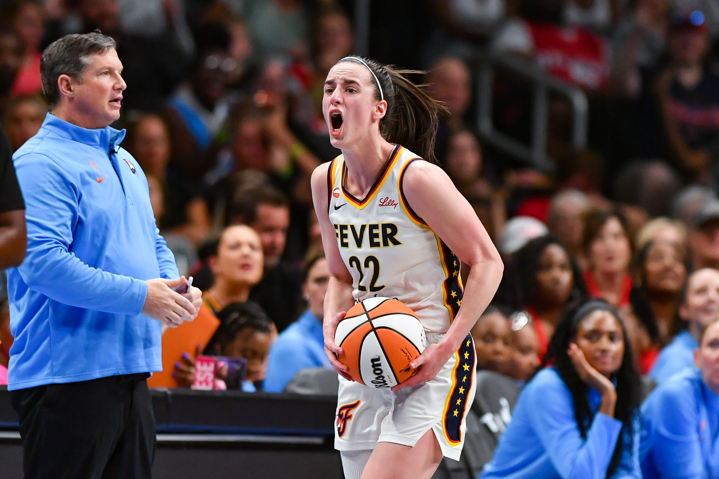 Caitlin Clark promedia 26.3 PPG, 9.4 APG y splits de 50/41/86 en sus últimos 11 juegos. Te explicamos por qué esto es histórico.