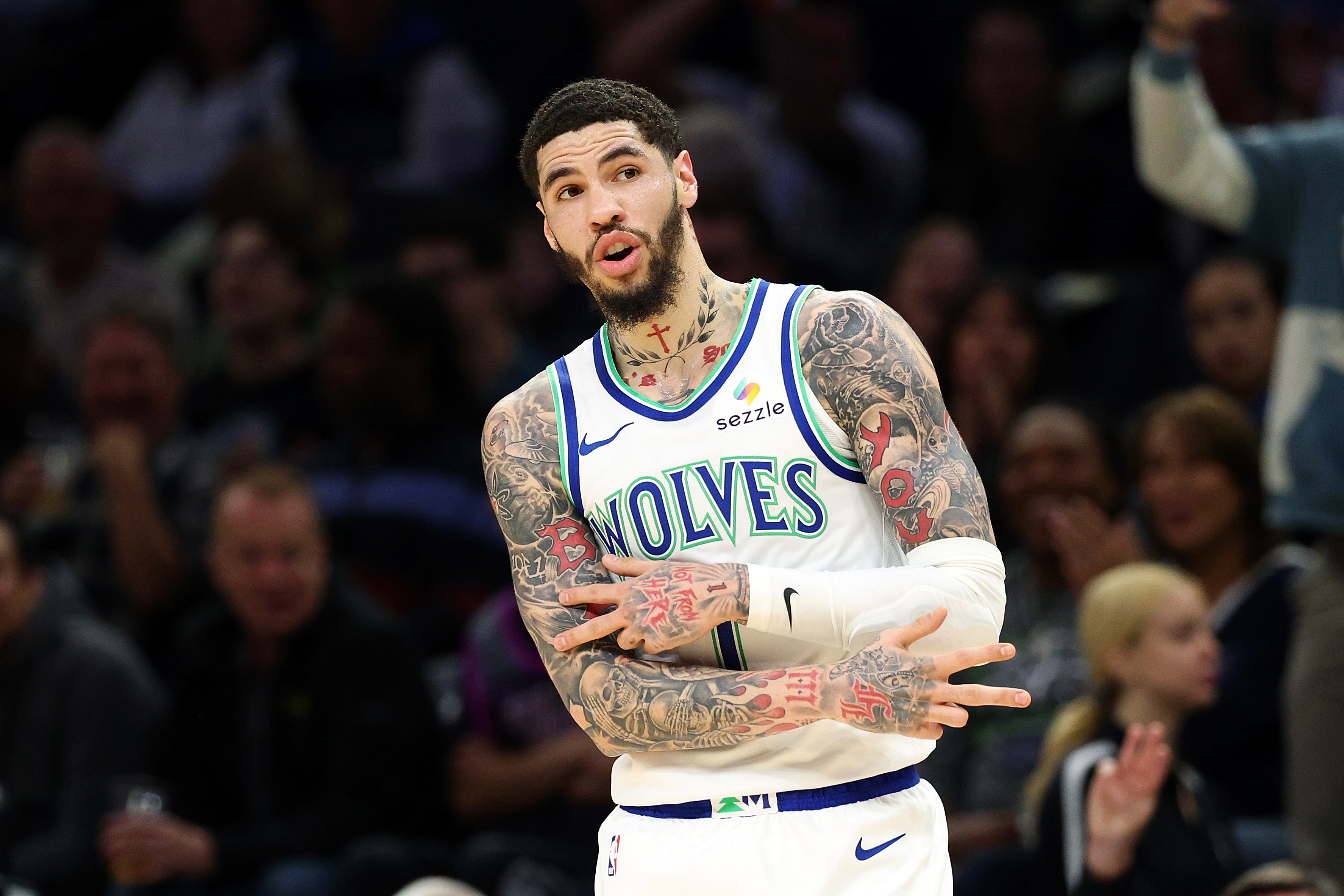 LaMelo dio pasos hasta de Miami a Minnesota y el árbitro ni parpadeó 👀