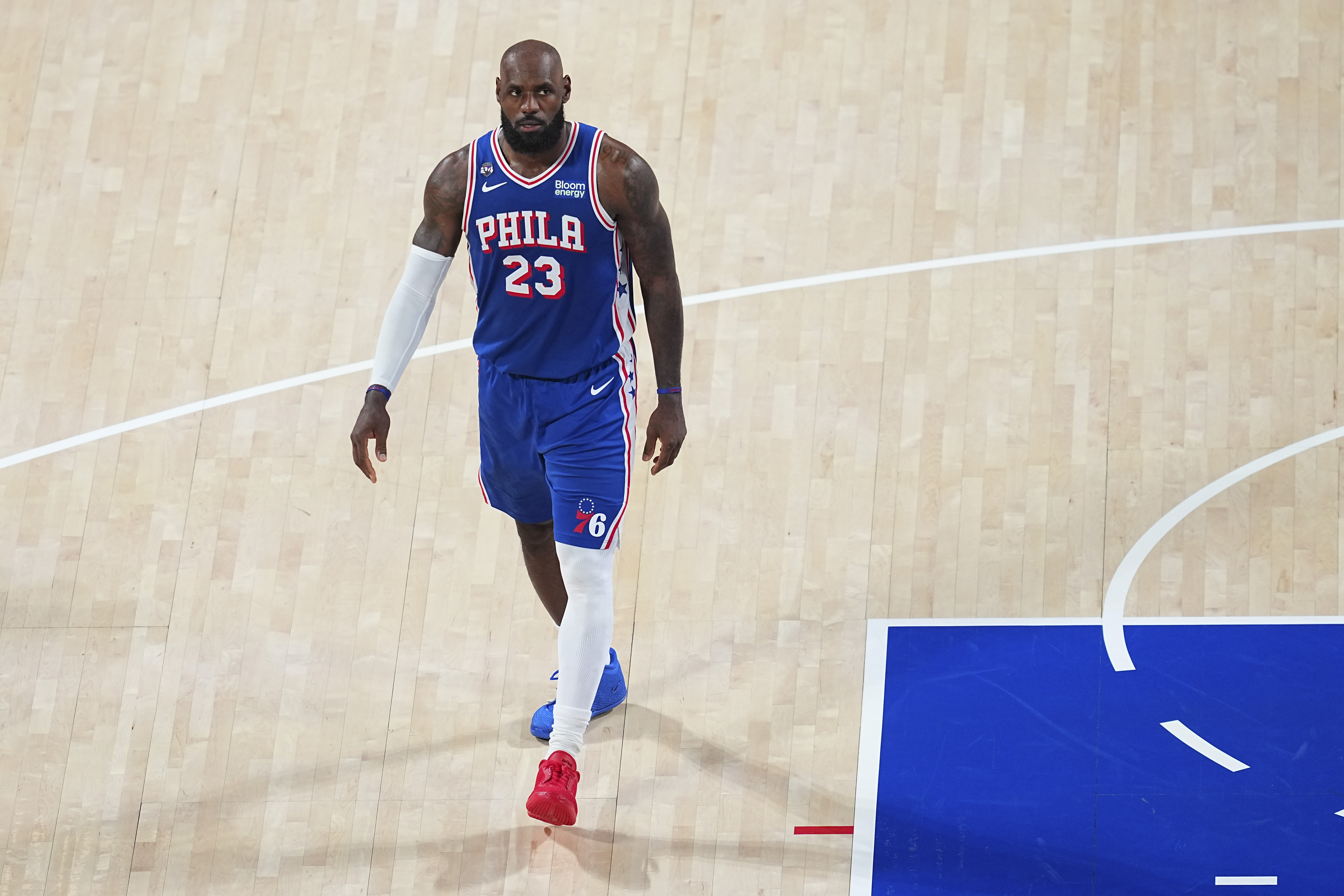 LeBron rompe el silencio tras la "vergüenza total" de Trump