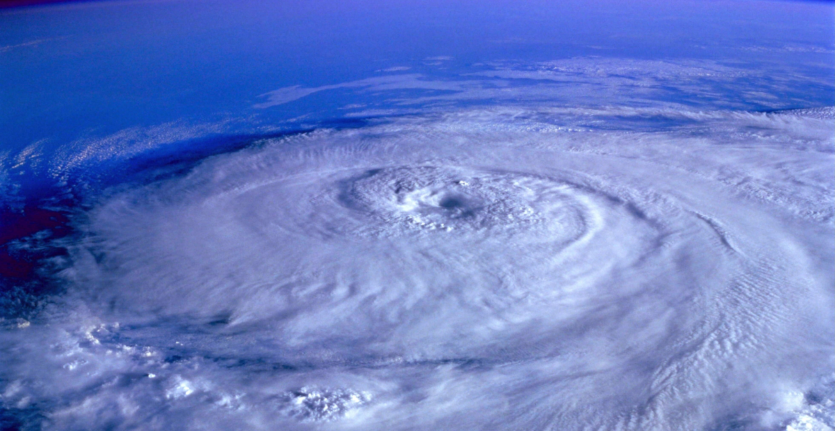 Satélite capta impresionante amanecer sobre la tormenta tropical Bertha